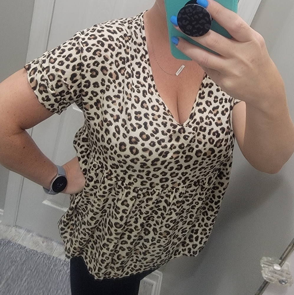 Bnwot AMAZING Boutique ENTRO Top.
